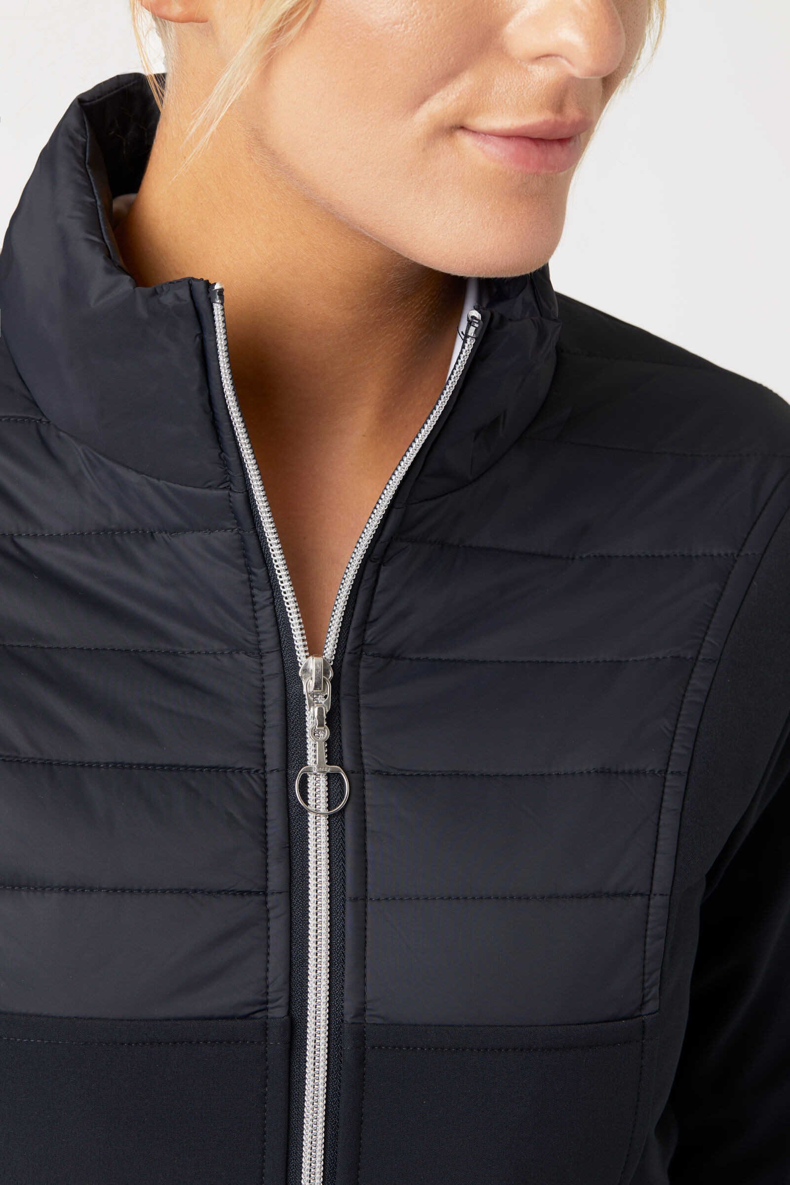 Chaqueta softshell híbrida para mujer Horze Maeve Azul marino oscuro Chaqueta softshell híbrida para mujer Horze Maeve Azul marino oscuro