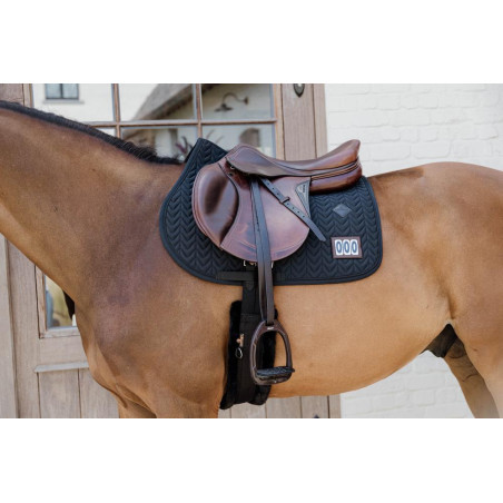Alfombrilla de silla de montar de competición Fishbone con 2 números Kentucky Jumping