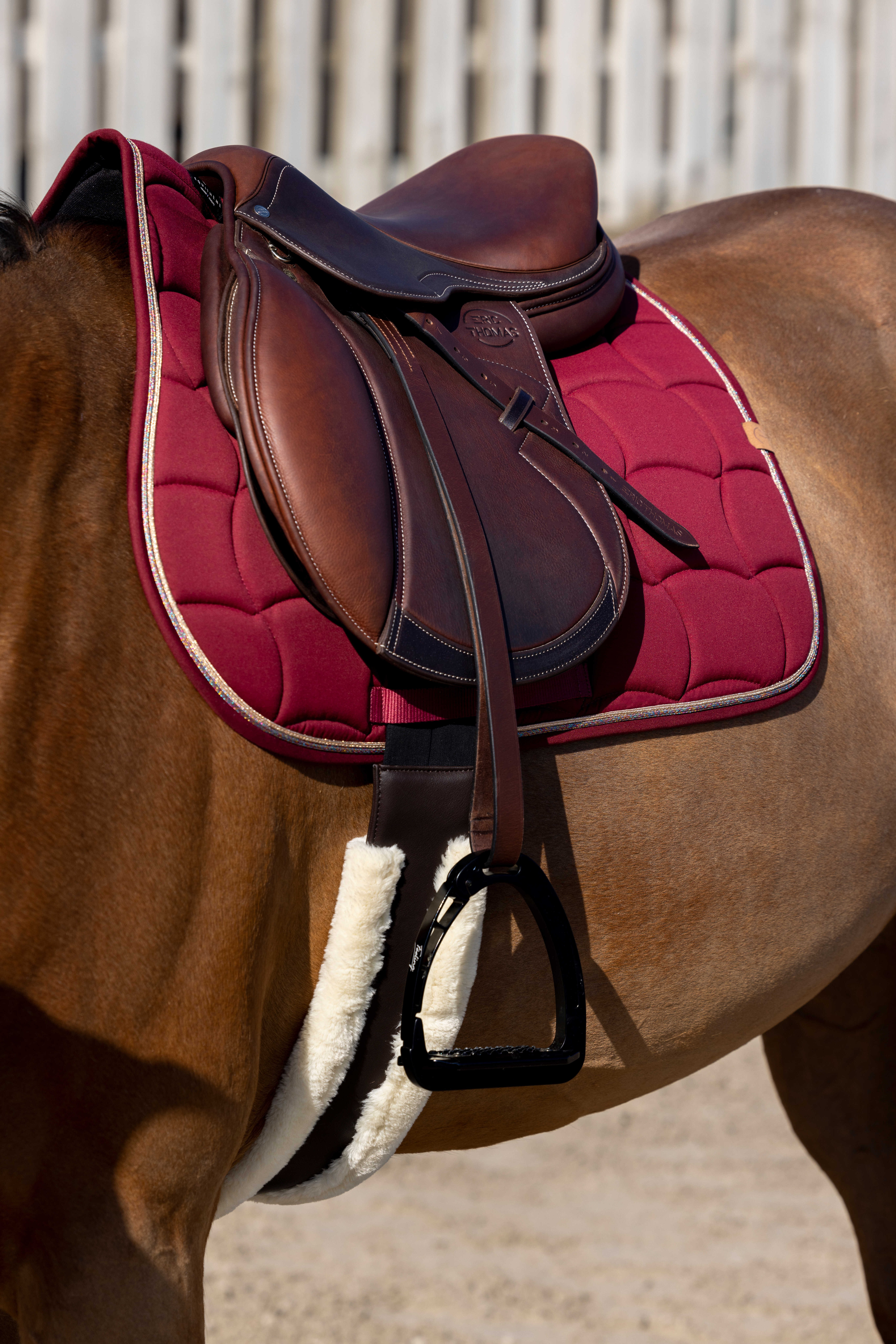 Mantilla Equithème Shiny Blanco Mantilla Equithème Shiny Blanco