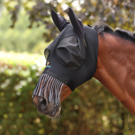 Máscara anti-moscas elástica Shires FlyGuard Pro con orejas, nariz y flecos