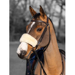 Funda de muserola LeMieux Simuwool Natural Marrón