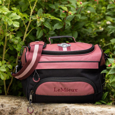 Bolsa de limpieza ShowKit LeMieux Orquídea rosa Bolsa de limpieza ShowKit LeMieux Orquídea rosa