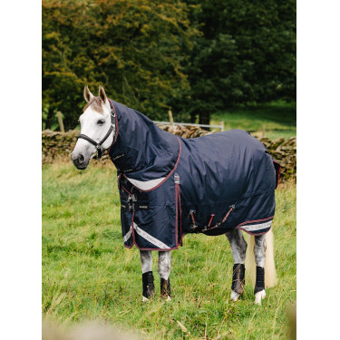 Cobertura de exterior LeMieux Kudos 200 g Azul marino modelo antiguo Cobertura de exterior LeMieux Kudos 200 g Azul marino modelo antiguo