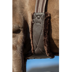 Cinchón largo perfilado LeMieux Arika Simuwool Castaño Marrón Cinchón largo perfilado LeMieux Arika Simuwool Castaño Marrón