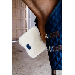 Extensión de pecho acolchada con borreguillo vegano Kentucky Marino Azul marino Extensión de pecho acolchada con borreguillo vegano Kentucky Marino Azul marino