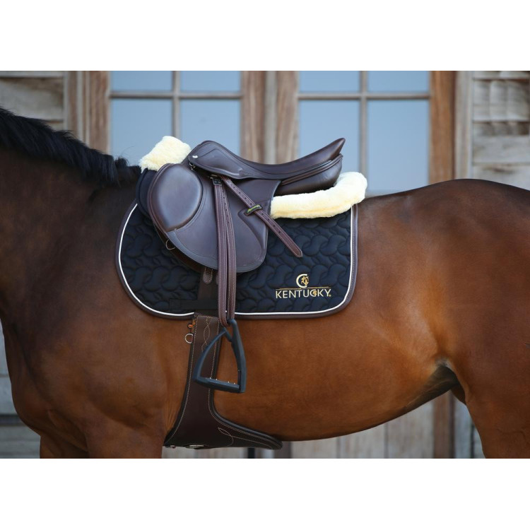 Mantilla de salto Kentucky