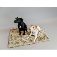 Cama para perro Fuzzy to go Kentucky Marrón