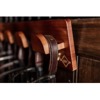 Porta-cabezadas Grooming Deluxe by Kentucky Marrón