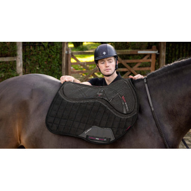 Mantilla LeMieux X-Grip Silicone EuroJump Square Mantilla LeMieux X-Grip Silicone EuroJump Square