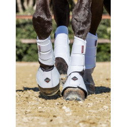 Protectores de tendón cerrados ProShell LeMieux Blanco Protectores de tendón cerrados ProShell LeMieux Blanco