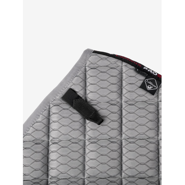 Mantilla LeMieux Carbon Mesh Close Contact Half Square Mantilla LeMieux Carbon Mesh Close Contact Half Square