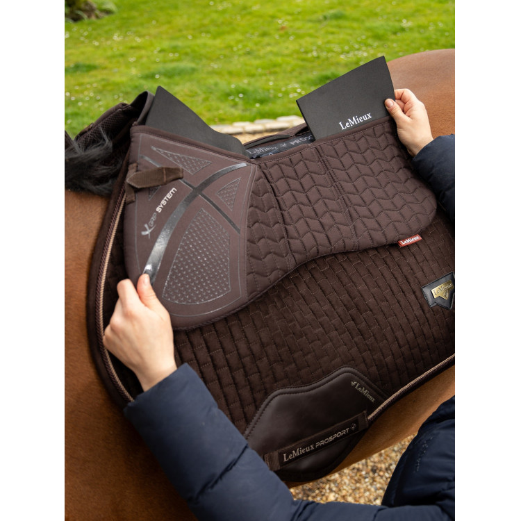Amortiguador con cuñas LeMieux Quilted ProSorb 3 Bolsillos Amortiguador con cuñas LeMieux Quilted ProSorb 3 Bolsillos