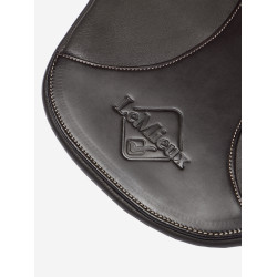 Cincha bavette LeMieux larga Contorneada Castaño Marrón