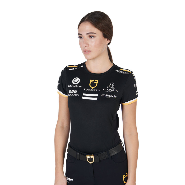Camiseta de entrenamiento GP para mujer en tejido técnico con multi-logo Equestro Camiseta de entrenamiento GP para mujer en tejido técnico con multi-logo Equestro