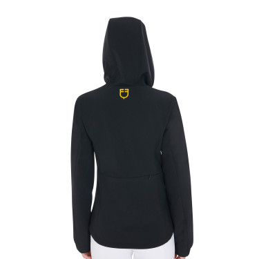 Chaqueta softshell entallada para mujer con bolsillos ocultos Equestro Chaqueta softshell entallada para mujer con bolsillos ocultos Equestro