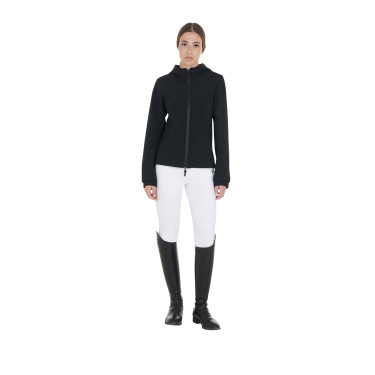 Chaqueta softshell entallada para mujer con bolsillos ocultos Equestro Chaqueta softshell entallada para mujer con bolsillos ocultos Equestro