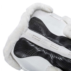 Alfombra de salto Numnah con agarre de gel en ambos lados y ribete completo de borreguillo Acavallo Blanco / negro