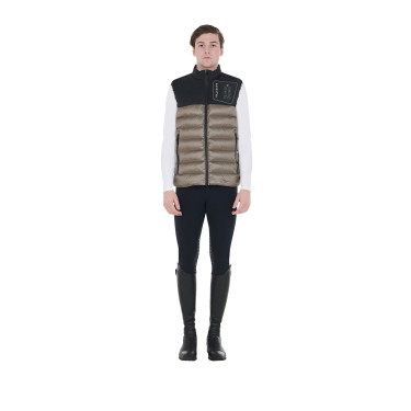 Chaleco para hombre en bi-material con parche de silicona Equestro Chaleco para hombre en bi-material con parche de silicona Equestro