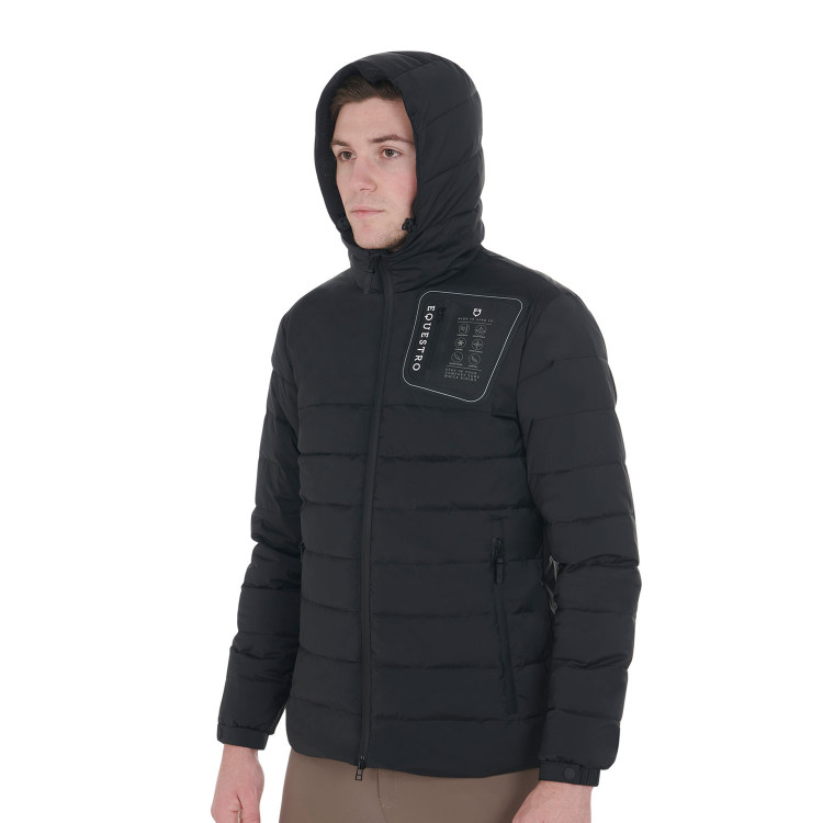 Plumífero de tejido elástico para hombre con parche de silicona Equestro Plumífero de tejido elástico para hombre con parche de silicona Equestro