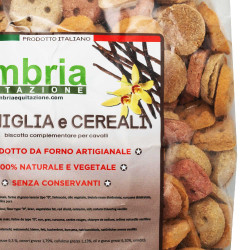 Crunchies para caballos vainilla y cereales 930g Umbria Equitazione Crunchies para caballos vainilla y cereales 930g Umbria Equitazione
