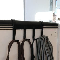 Porta-redes desmontable con 4 ganchos Hennie Porta-redes desmontable con 4 ganchos Hennie