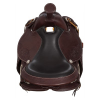 Westernsattel mit Beschlägen aus Edelstahl, genarbtem Leder und floraler Prägung 2815 Denver Aceite oscuro Marrón Westernsattel mit Beschlägen aus Edelstahl, genarbtem Leder und floraler Prägung 2815 Denver Aceite oscuro Marrón