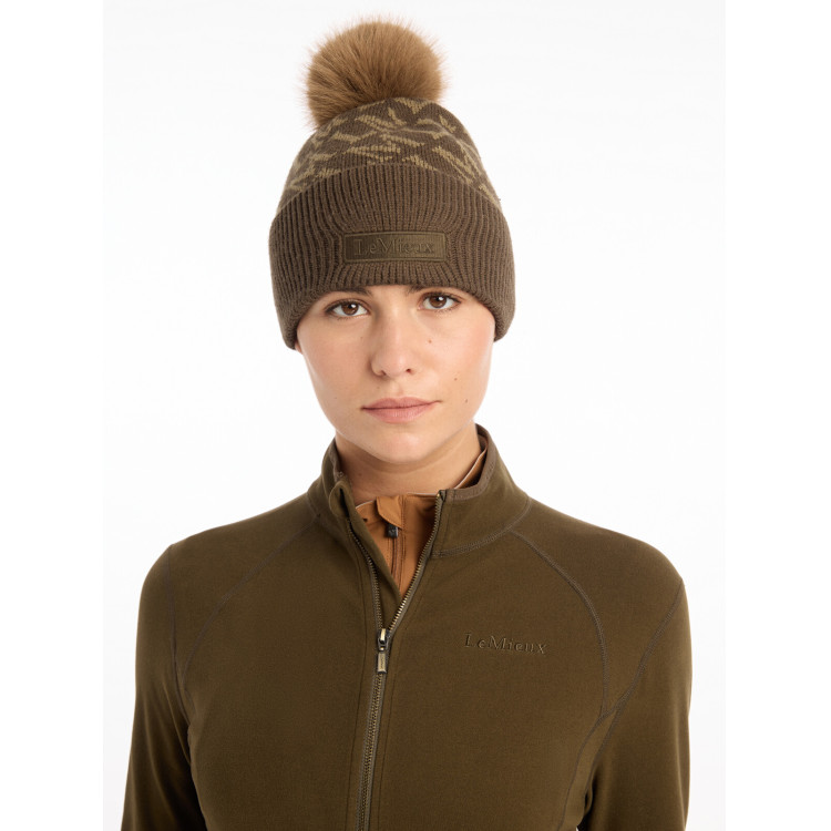 Gorro LeMieux LM con pompón