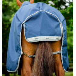 Cobertura Horseware Amigo 1200D Plus Turnout Bundle 50g 100g y 200g Marino / gris titanio / plata Azul marino Cobertura Horseware Amigo 1200D Plus Turnout Bundle 50g 100g y 200g Marino / gris titanio / plata Azul marino