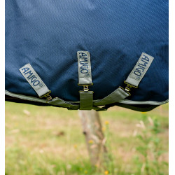 Cobertura Horseware Amigo 1200D Plus Turnout Bundle 50g 100g y 200g Marino / gris titanio / plata Azul marino Cobertura Horseware Amigo 1200D Plus Turnout Bundle 50g 100g y 200g Marino / gris titanio / plata Azul marino
