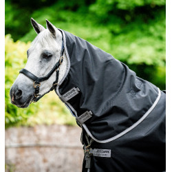 Cobertura Horseware Amigo 1200D Plus Turnout Bundle 50g 100g y 200g Negro / gris titanio / plata
