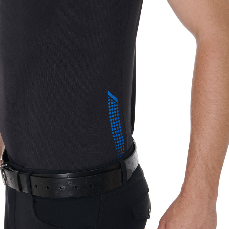 Polo de entrenamiento para hombre con cremallera y detalles en contraste Equestro Polo de entrenamiento para hombre con cremallera y detalles en contraste Equestro
