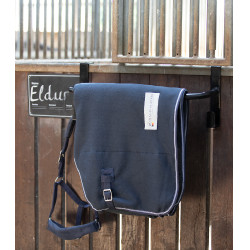 Soporte para mantas Waldhausen ajustable para box Negro