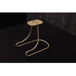 Soporte para Casco de Acero Grooming Deluxe de Kentucky Oro