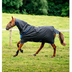 Manta Amigo Ripstop Horseware 900D Plus Turnout 200g Negro / azul clásico