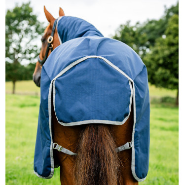 Manta Amigo Ripstop Horseware 900D Plus Turnout 200g Marino / gris titanio Azul marino Manta Amigo Ripstop Horseware 900D Plus Turnout 200g Marino / gris titanio Azul marino