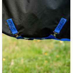 Manta Amigo Ripstop Horseware 900D Plus Turnout 100g Negro / azul clásico