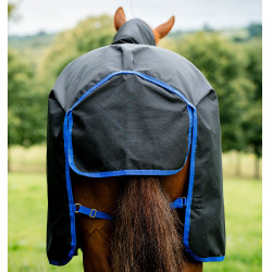 Manta Amigo Ripstop Horseware 900D Turnout forrada con polar 50g Negro / azul clásico