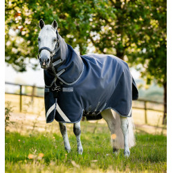 Cubrecuellos Horseware 150g para manta Rambo Supreme 1680D Marino / tormenta / gris plateado Azul marino Cubrecuellos Horseware 150g para manta Rambo Supreme 1680D Marino / tormenta / gris plateado Azul marino