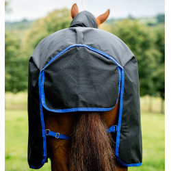 Manta Amigo Ripstop Horseware 900D Plus Turnout 200g Negro / azul clásico