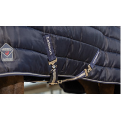 Manta LeMieux Arika Stable-Tek 100 g Marino Azul marino Manta LeMieux Arika Stable-Tek 100 g Marino Azul marino