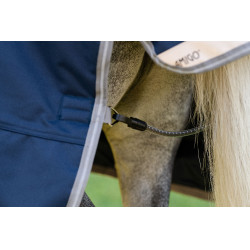 Manta Horseware Amigo 1200D Poney Turnout 0g Marino / gris titanio / plata Azul marino Manta Horseware Amigo 1200D Poney Turnout 0g Marino / gris titanio / plata Azul marino