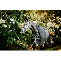Manta Horseware Amigo 1200D Wug Turnout 150g Negro / gris titanio / plata