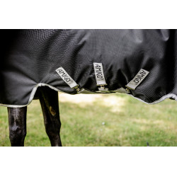 Manta Horseware Amigo 1200D Wug Turnout 150g Negro / gris titanio / plata