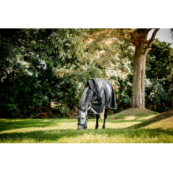 Manta Horseware Amigo 1200D Wug Turnout 150g Negro / gris titanio / plata