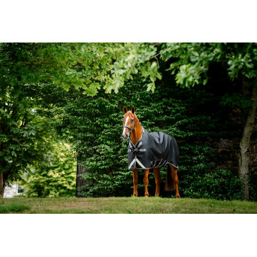 Manta Horseware Rambo 1680D Turnout 450g VL Negro / tormenta / gris plateado Manta Horseware Rambo 1680D Turnout 450g VL Negro / tormenta / gris plateado