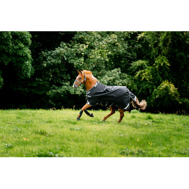 Manta Horseware Rambo 1680D Turnout 450g VL Negro / tormenta / gris plateado Manta Horseware Rambo 1680D Turnout 450g VL Negro / tormenta / gris plateado