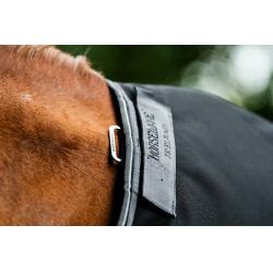 Manta Horseware Rambo 1680D Turnout 450g VL Negro / tormenta / gris plateado Manta Horseware Rambo 1680D Turnout 450g VL Negro / tormenta / gris plateado