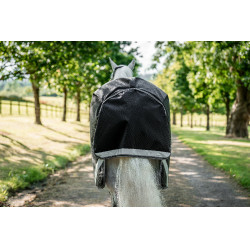 Manta Horseware Rambo 1680D Turnout 50g Negro / tormenta / gris plateado