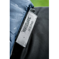 Manta Horseware Rambo 1680D Turnout Plus 100g Marino / tormenta / gris plateado Azul marino