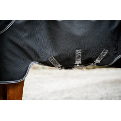 Manta Horseware Rambo 1680D Turnout Plus 100g Negro / tormenta / gris plateado